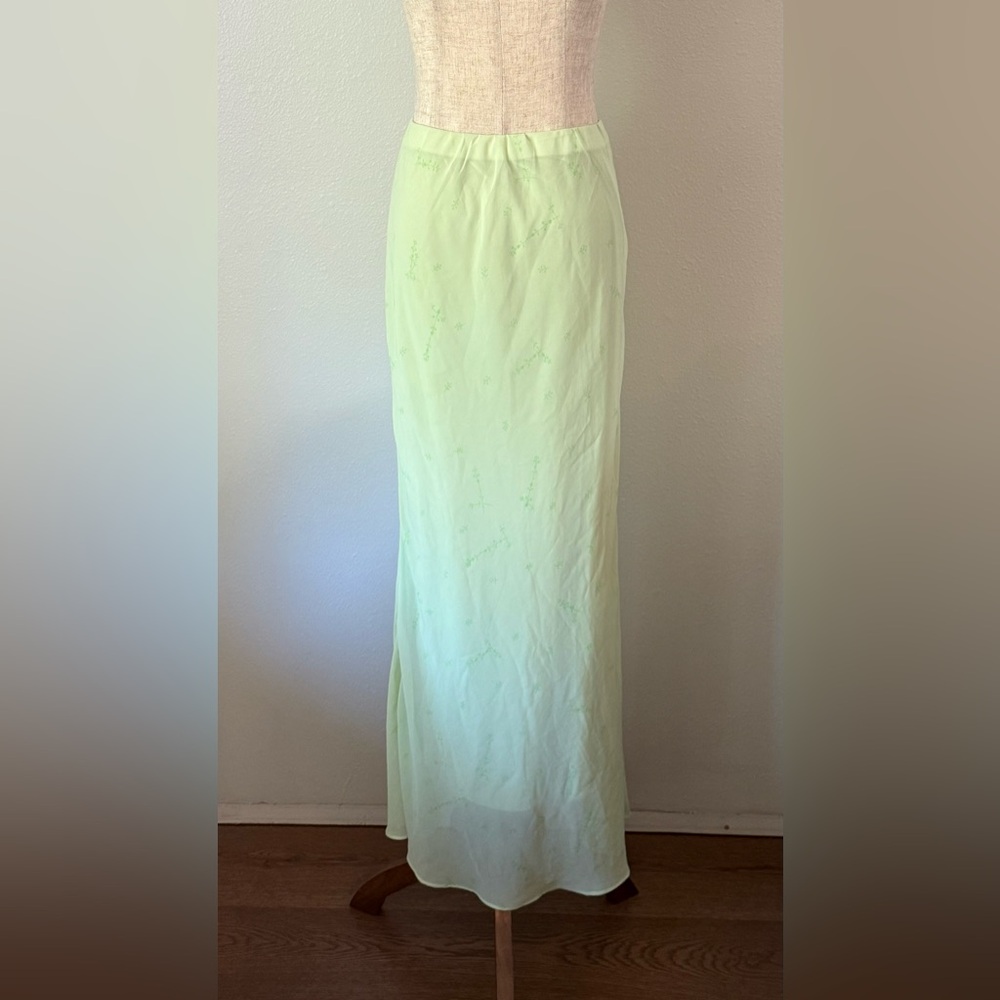 Elegant Light Green Women's Skirt